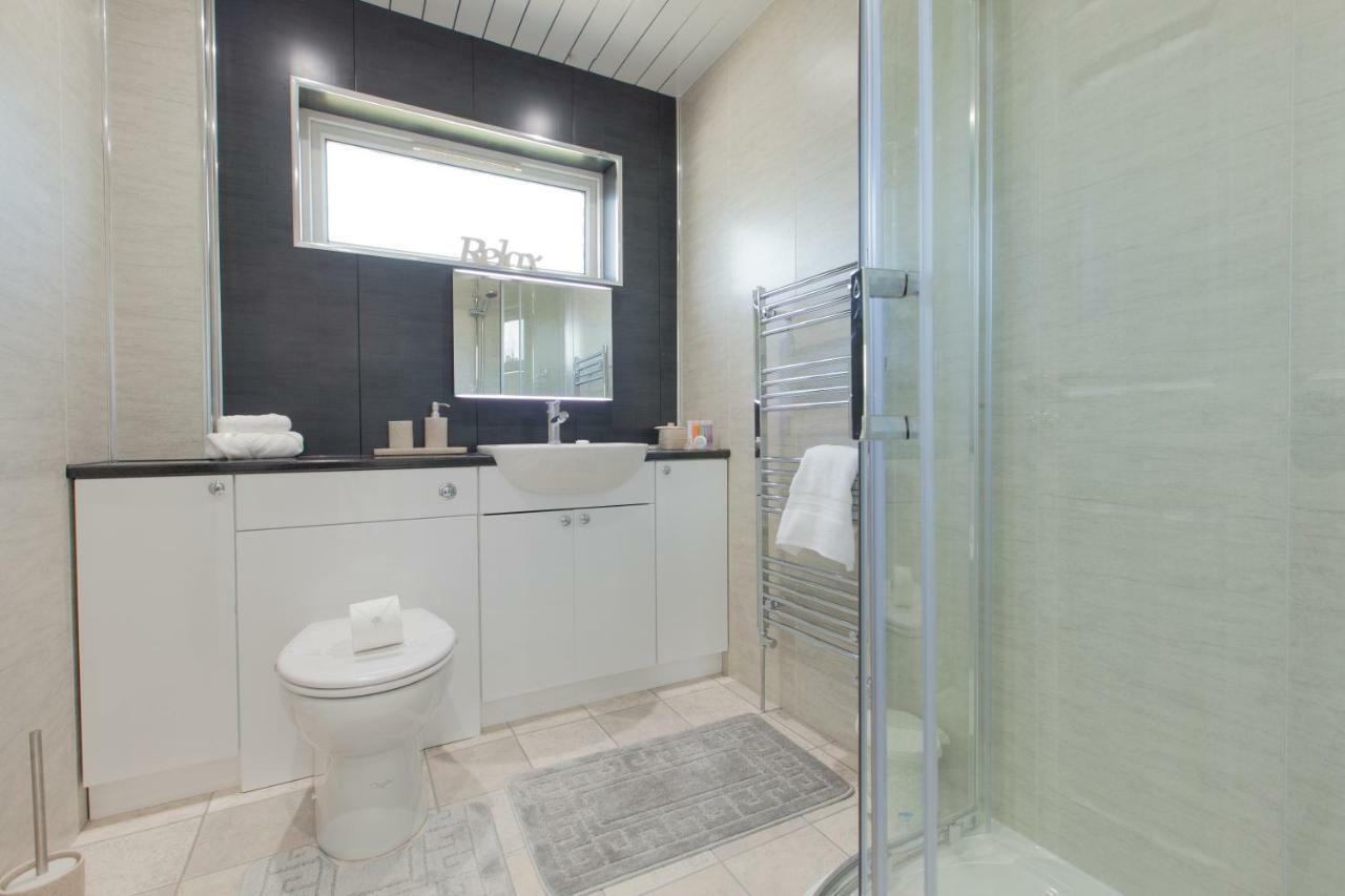 Leys Park Executive Apartments 던펌린 외부 사진